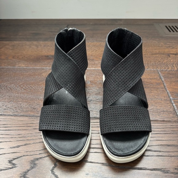 Wishbone Black Perforated Sandals with Rubber Soles - Picture 2 of 9